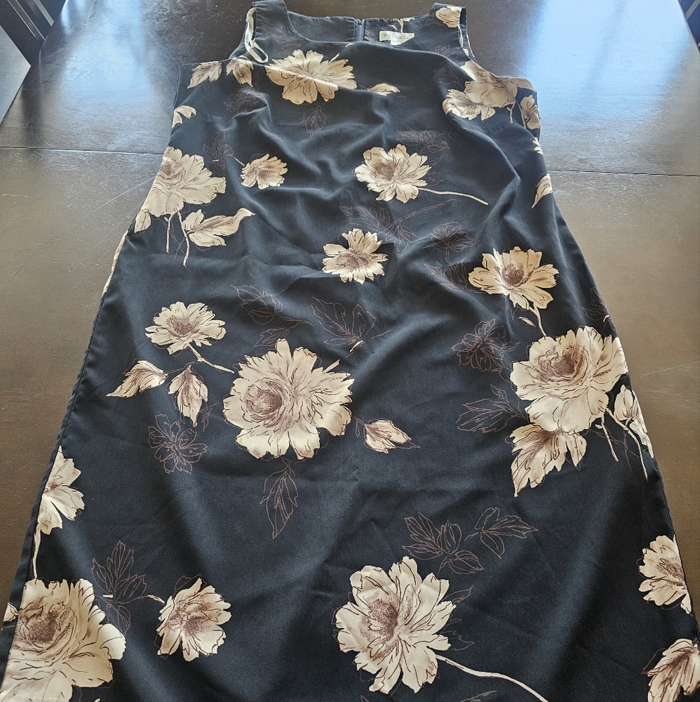 Studio I Black and Cream Floral Dress